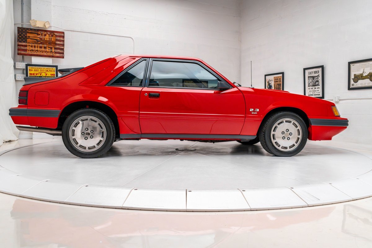 Ford-Mustang-1986-33