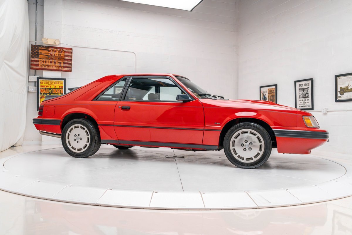 Ford-Mustang-1986-33
