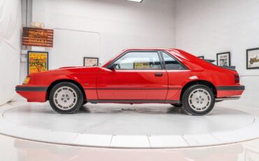 Ford-Mustang-1986-4