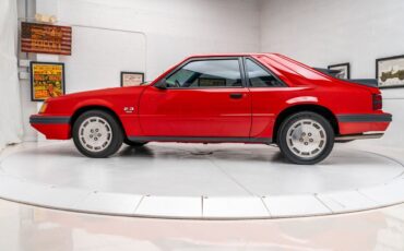 Ford-Mustang-1986-4