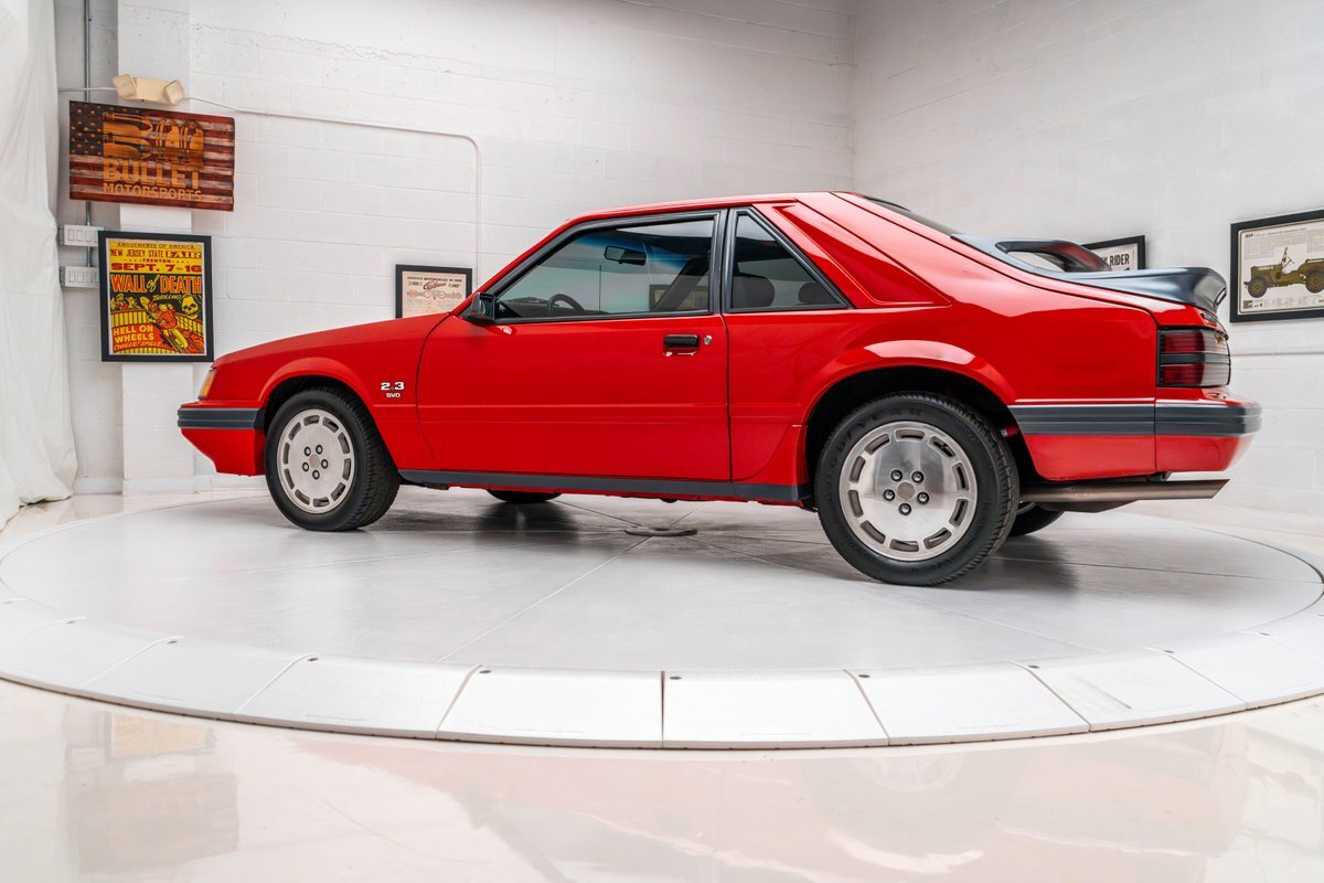 Ford-Mustang-1986-5