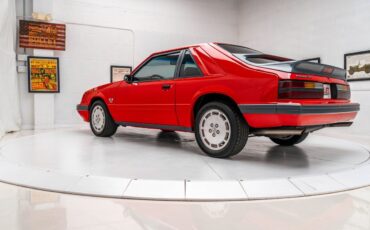 Ford-Mustang-1986-6