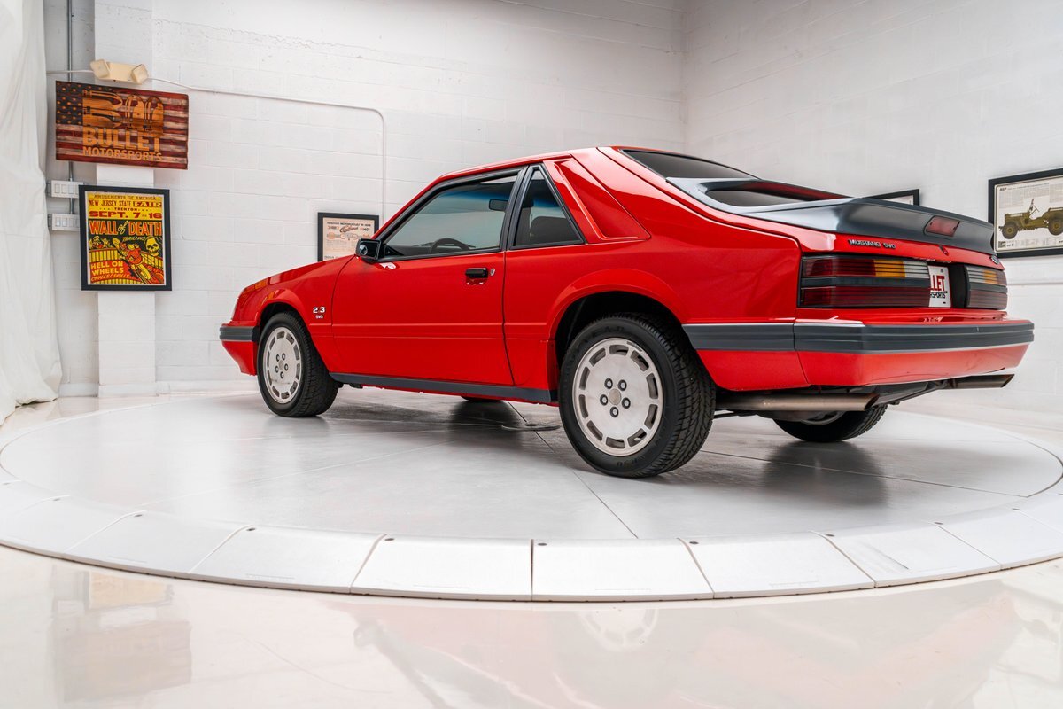 Ford-Mustang-1986-6