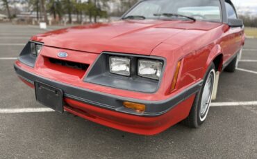 Ford-Mustang-1986-Convertible-2