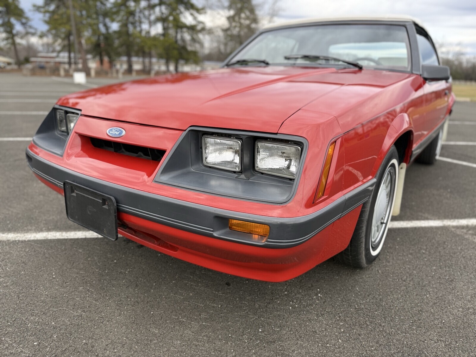 Ford-Mustang-1986-Convertible-2