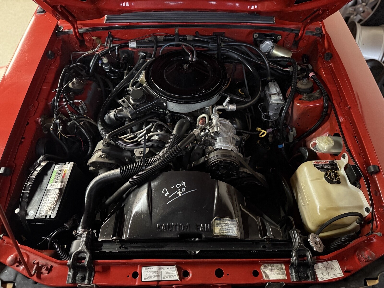 Ford-Mustang-1986-Convertible-25