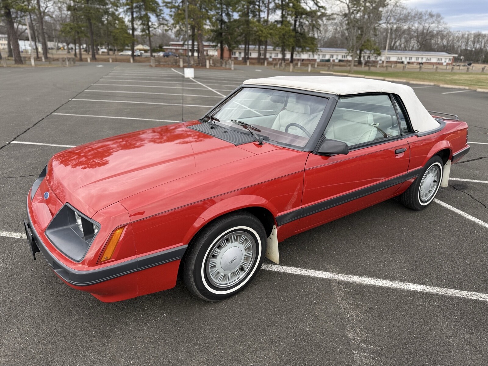 Ford Mustang 1986 Convertible
