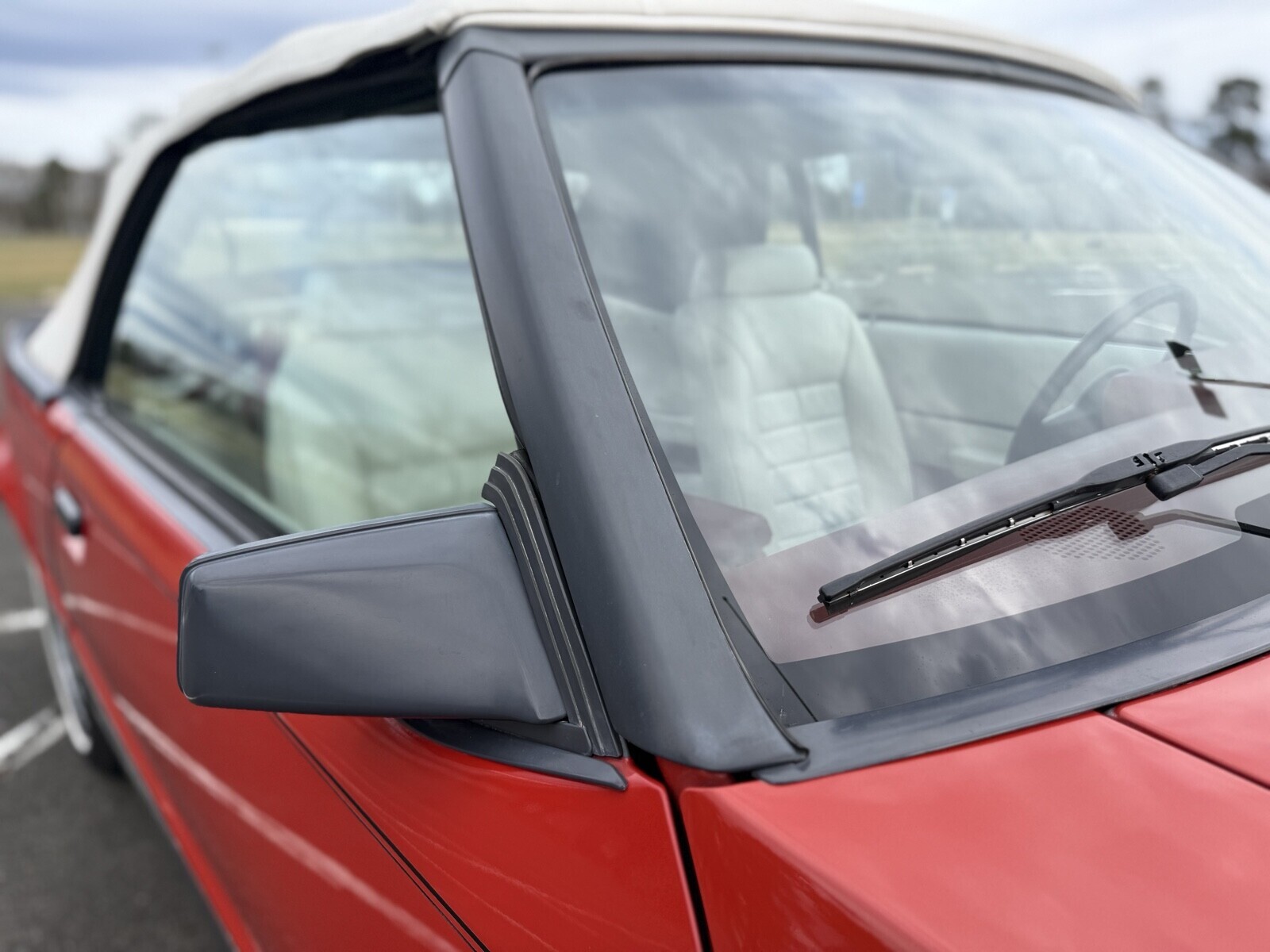 Ford-Mustang-1986-Convertible-8