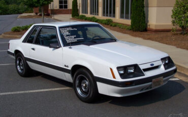 Ford-Mustang-1986-Coupe-2