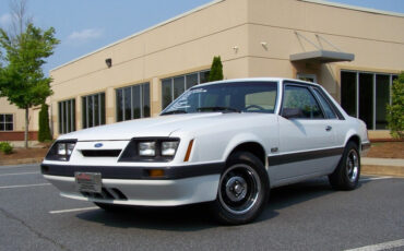 Ford-Mustang-1986-Coupe