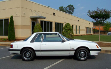 Ford-Mustang-1986-Coupe-5