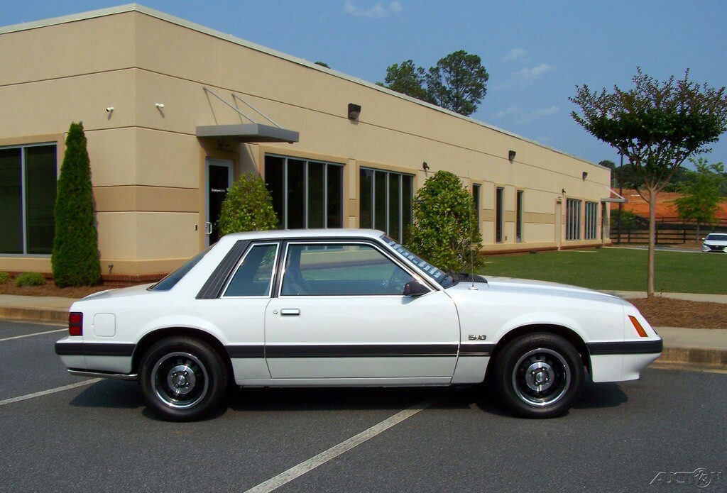 Ford-Mustang-1986-Coupe-5