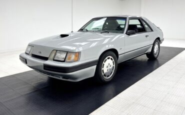Ford-Mustang-1986-Hatchback