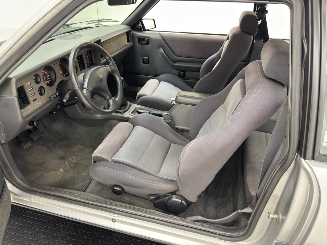 Ford-Mustang-1986-Hatchback-31