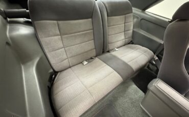 Ford-Mustang-1986-Hatchback-35