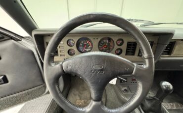 Ford-Mustang-1986-Hatchback-36