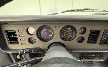Ford-Mustang-1986-Hatchback-37