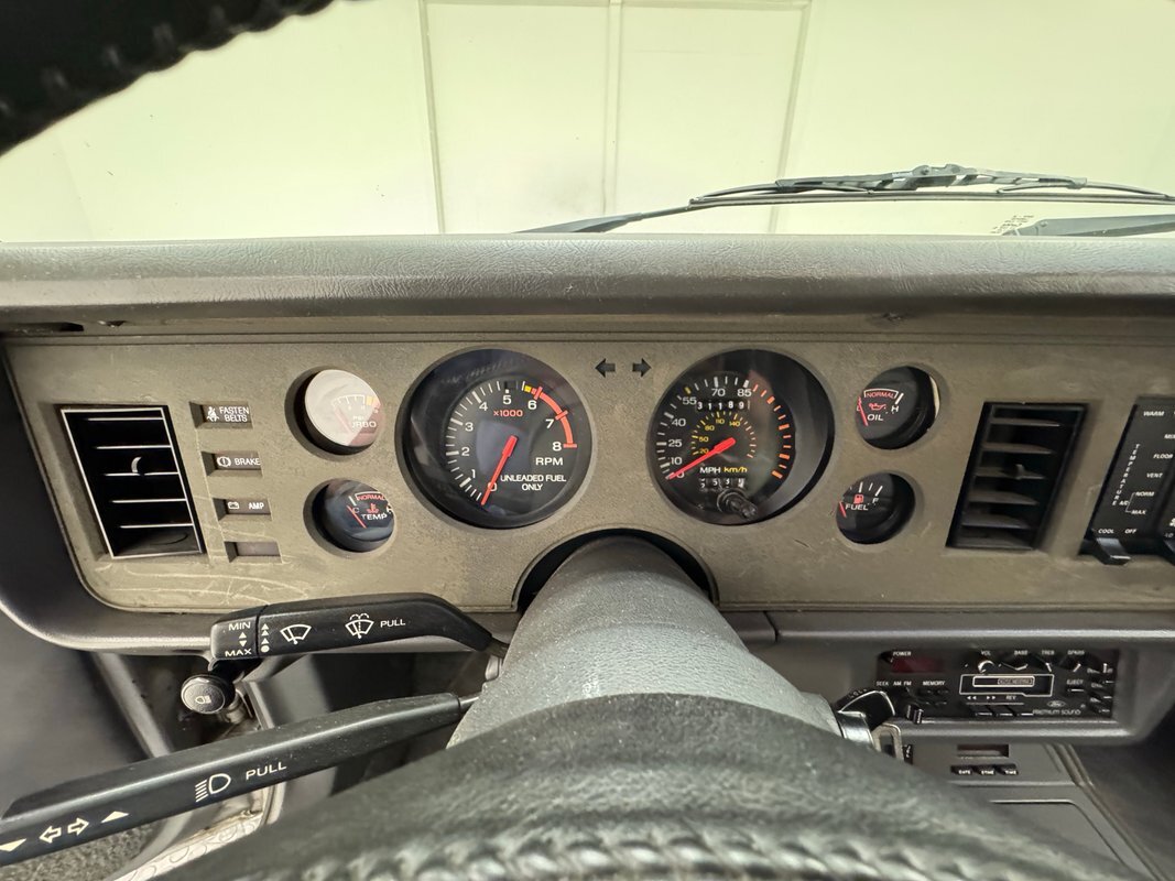 Ford-Mustang-1986-Hatchback-37