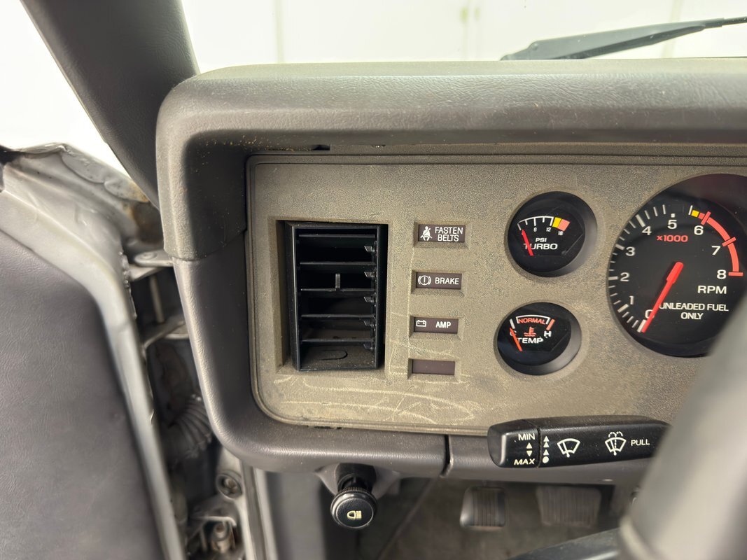 Ford-Mustang-1986-Hatchback-38
