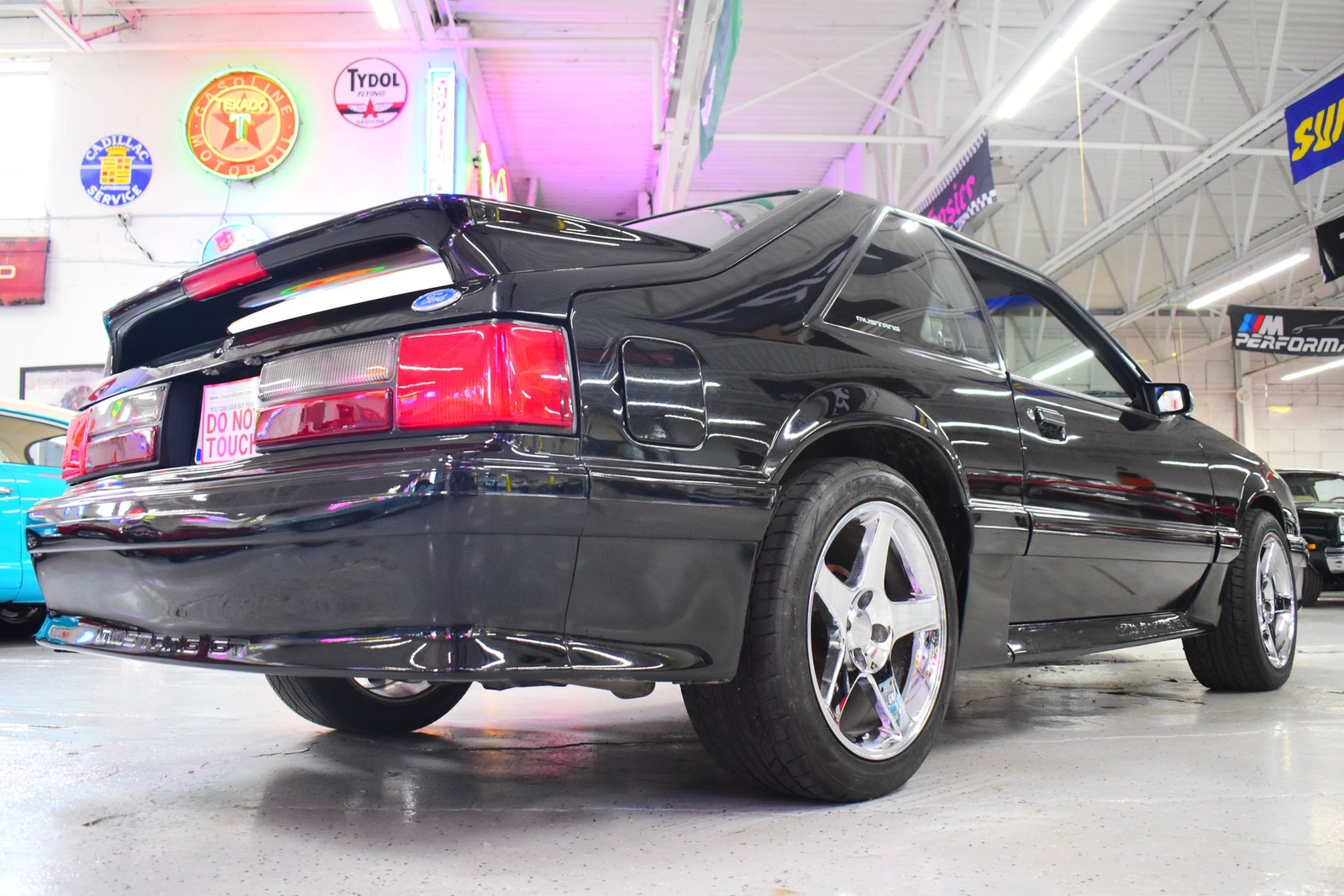 Ford-Mustang-1987-Coupe-12