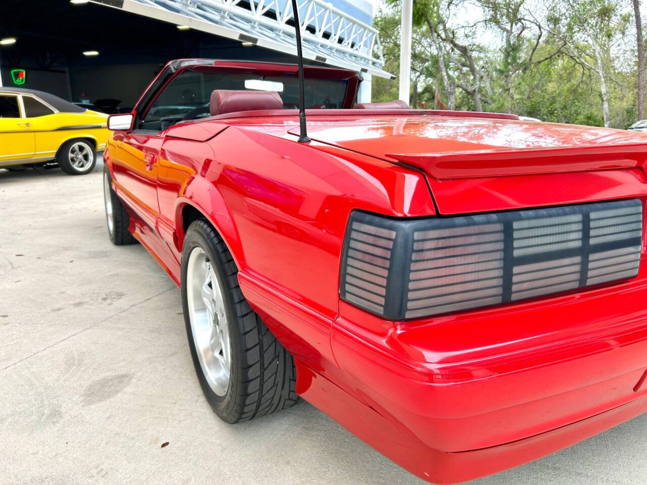 Ford-Mustang-1987-Coupe-12