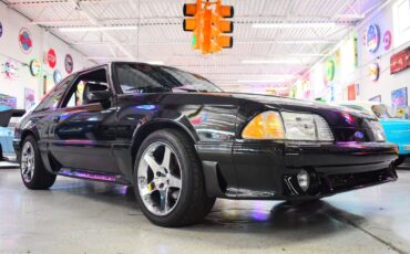 Ford-Mustang-1987-Coupe-2