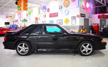 Ford-Mustang-1987-Coupe-3