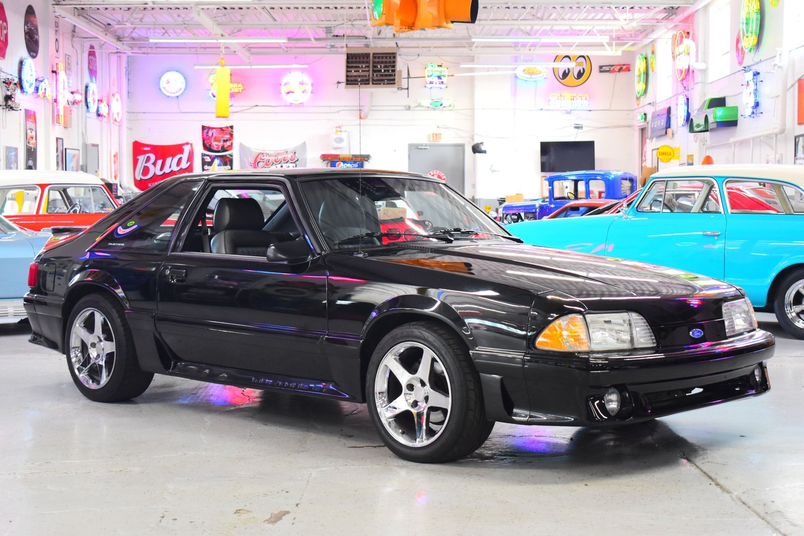 Ford-Mustang-1987-Coupe