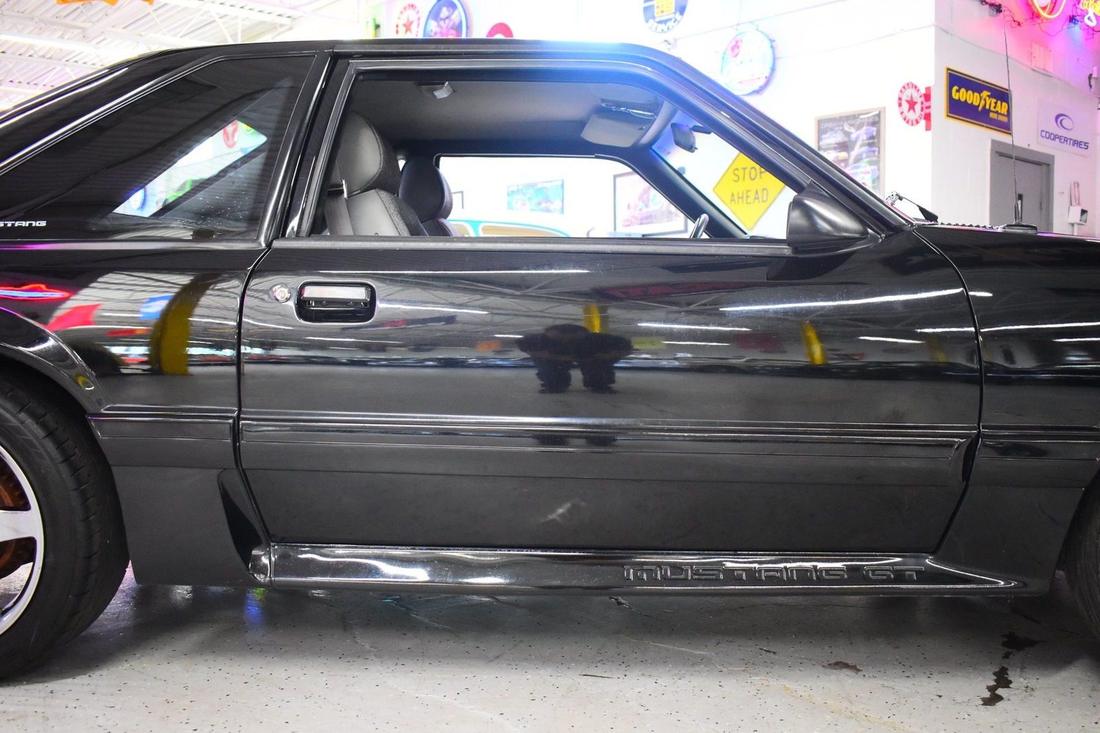 Ford-Mustang-1987-Coupe-8