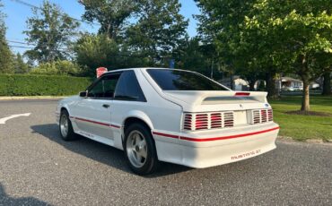 Ford-Mustang-1987-Hatchback-2