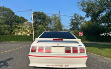 Ford-Mustang-1987-Hatchback-4
