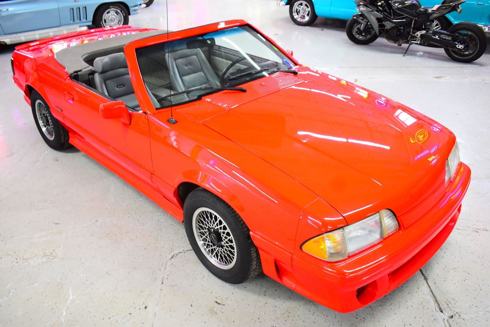 Ford-Mustang-1988-1