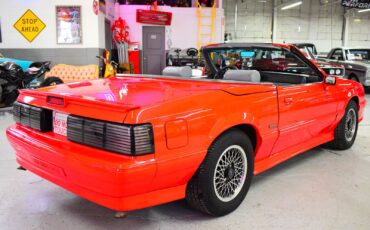 Ford-Mustang-1988-10