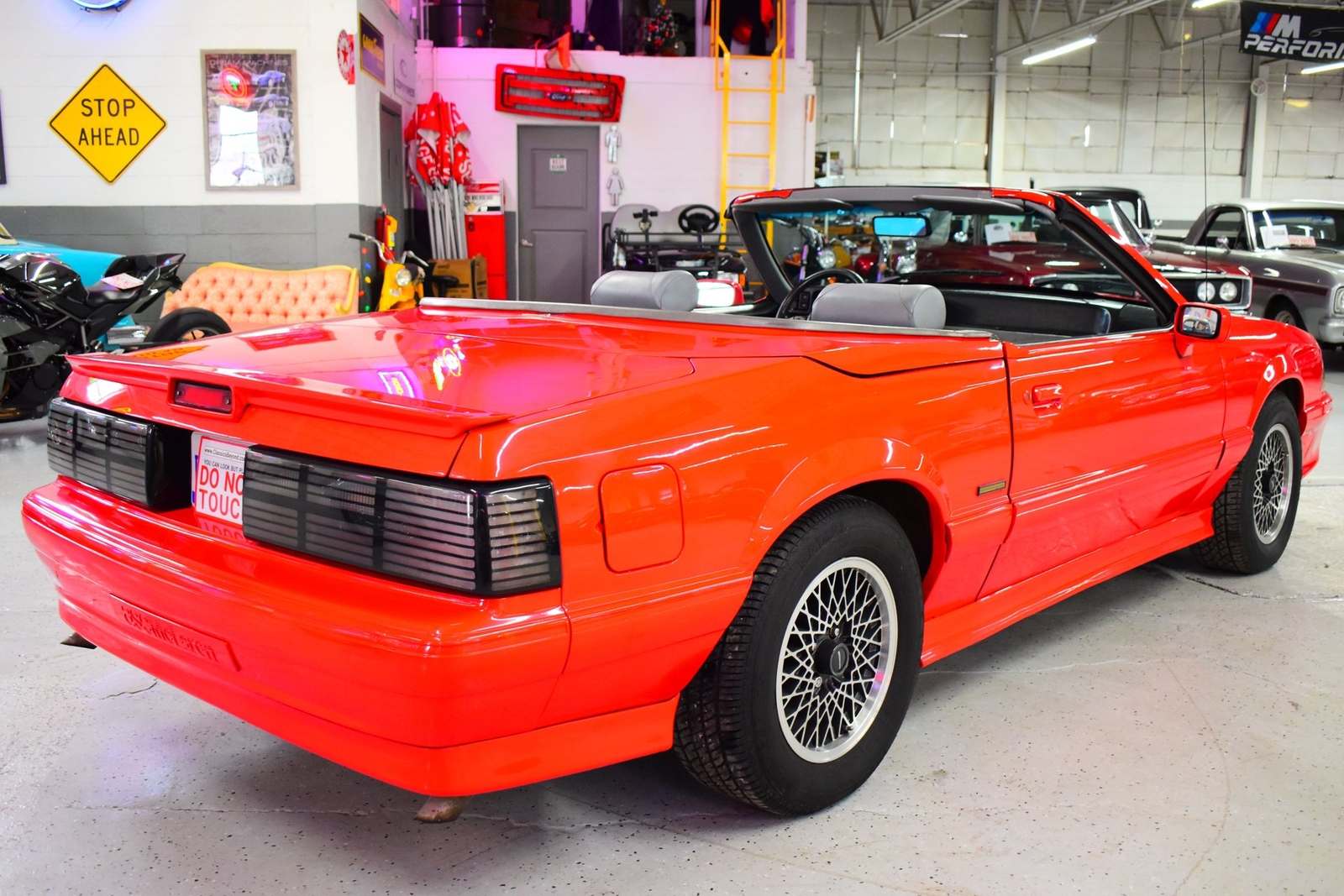 Ford-Mustang-1988-10