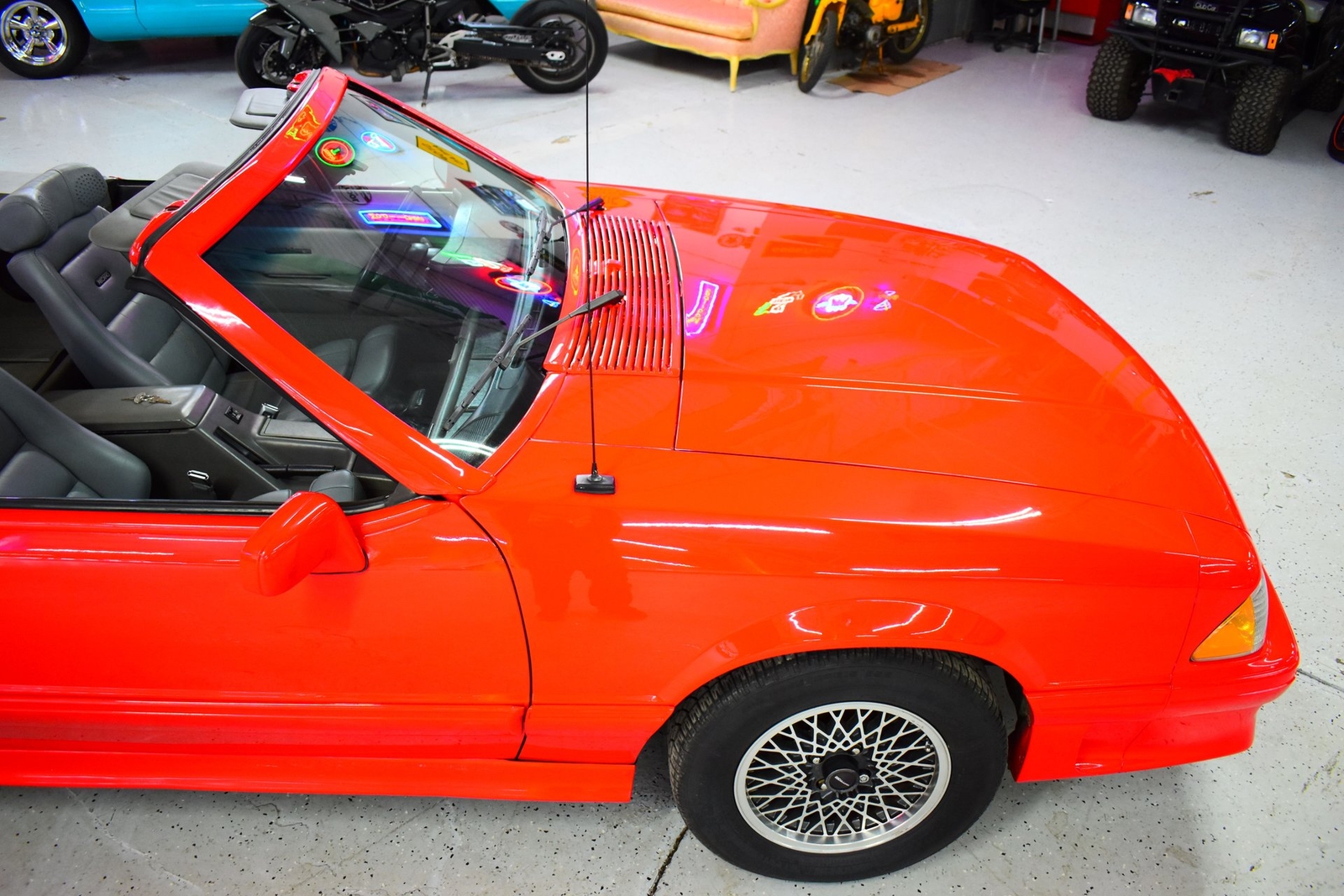 Ford-Mustang-1988-4