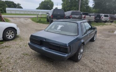 Ford-Mustang-1988-4