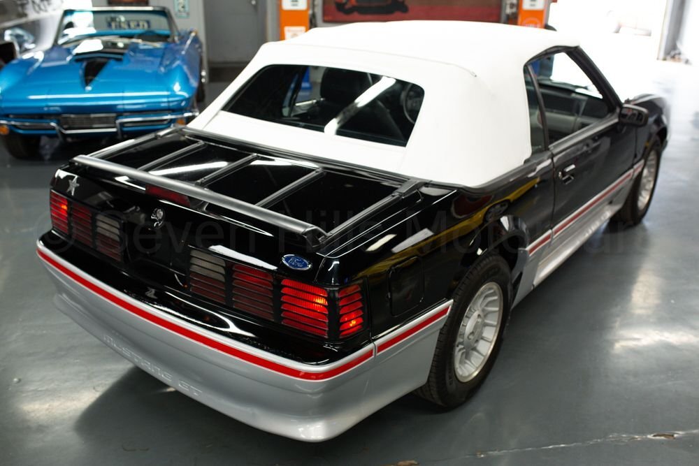 Ford-Mustang-1988-Convertible-5