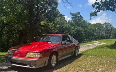 Ford-Mustang-1988-red