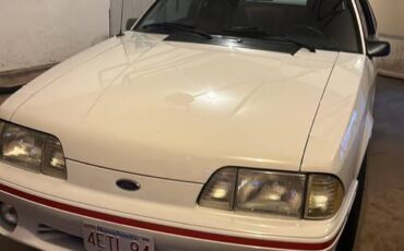 Ford-Mustang-1988-white-1