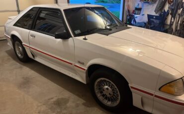 Ford-Mustang-1988-white-2