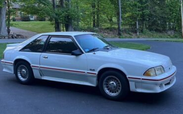 Ford-Mustang-1988-white-3