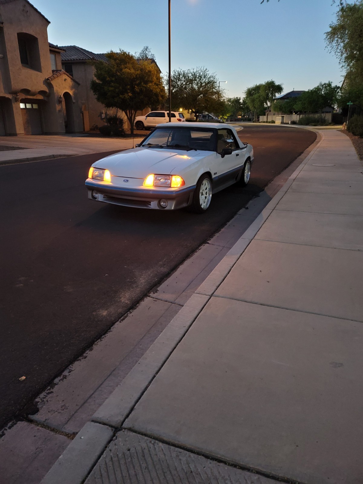 Ford-Mustang-1989-Convertible-22
