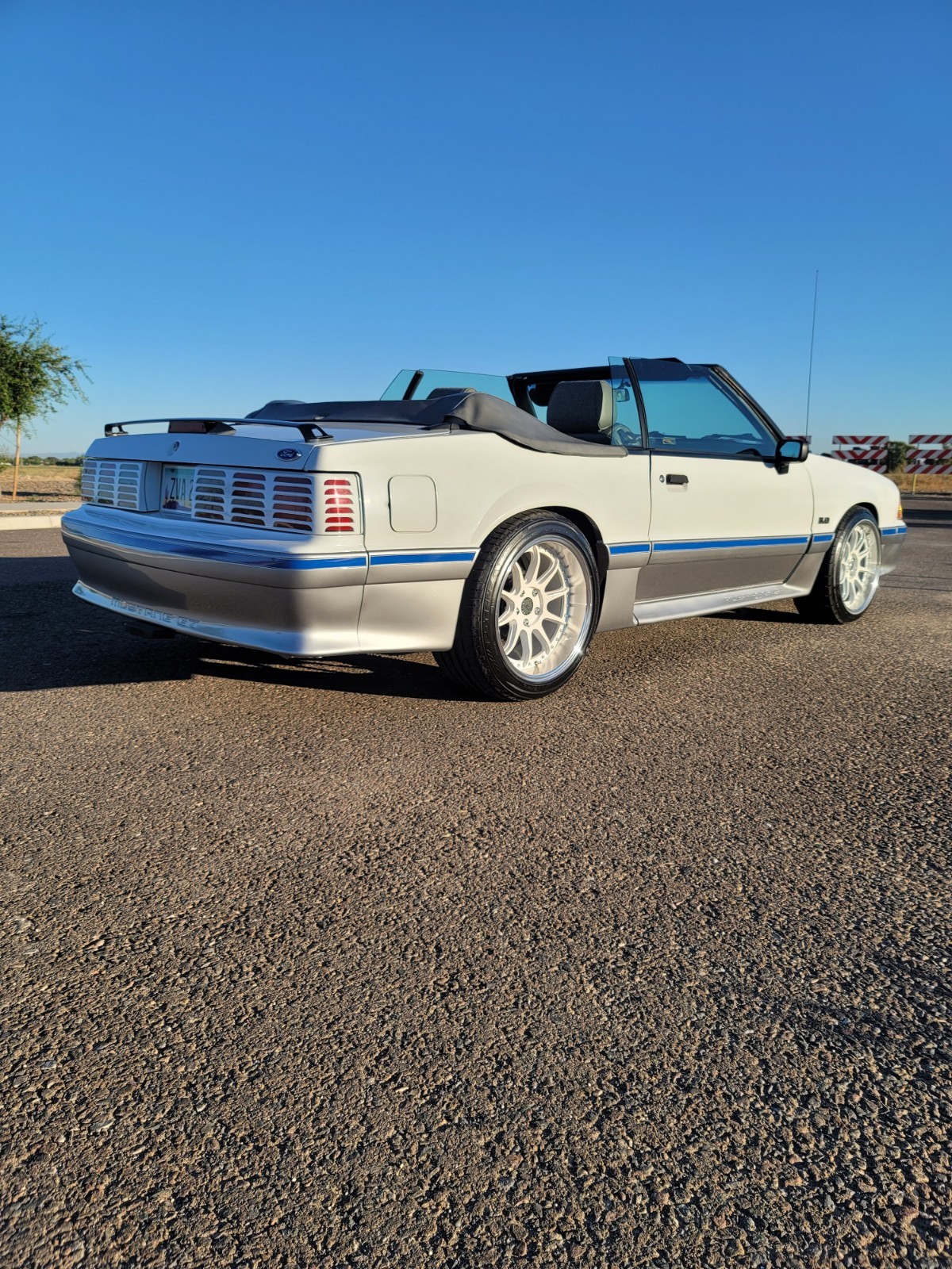 Ford-Mustang-1989-Convertible-6