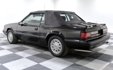 Ford-Mustang-1989-Convertible-7