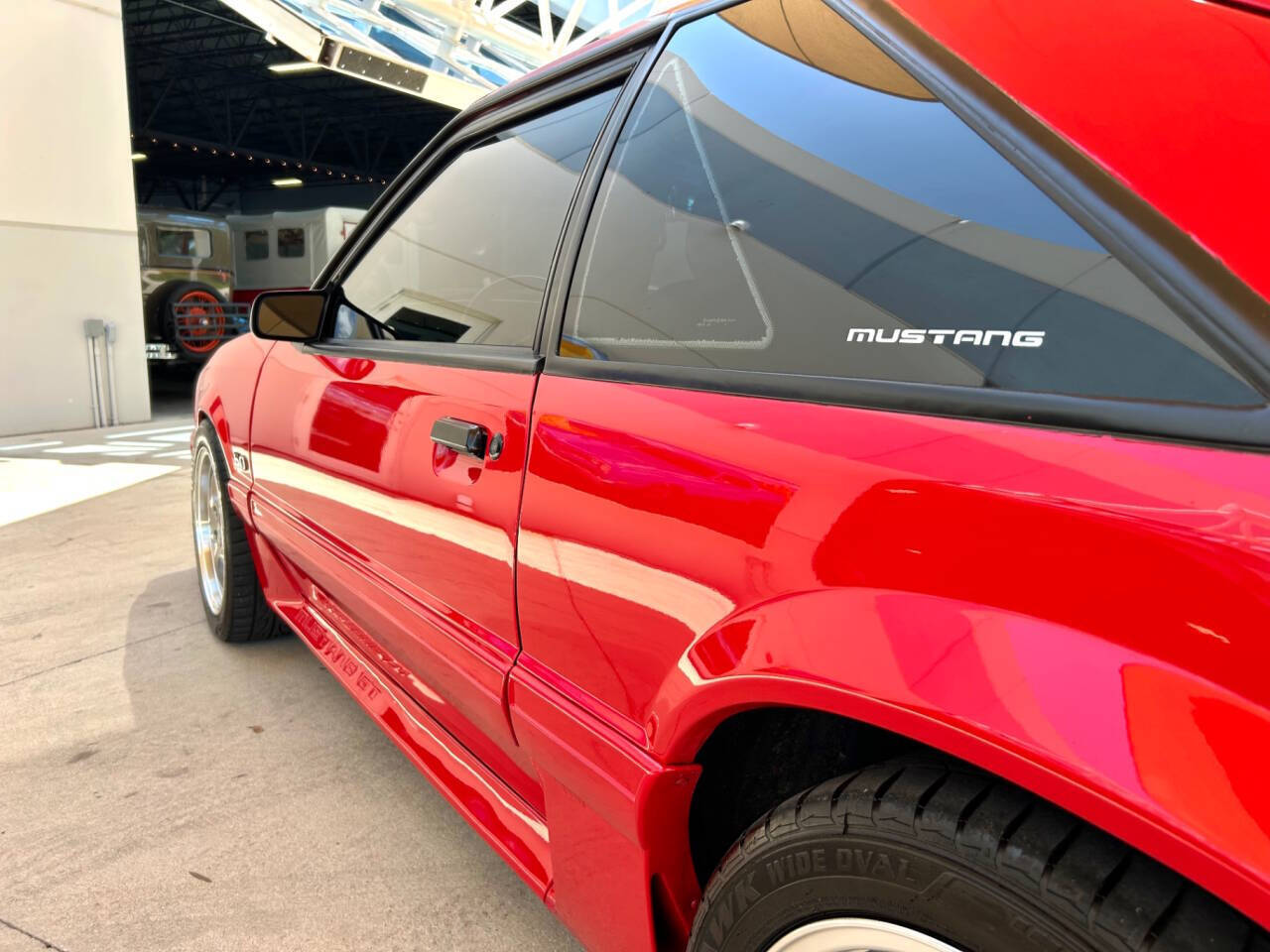 Ford-Mustang-1989-Hatchback-14