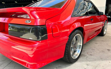 Ford-Mustang-1989-Hatchback-16