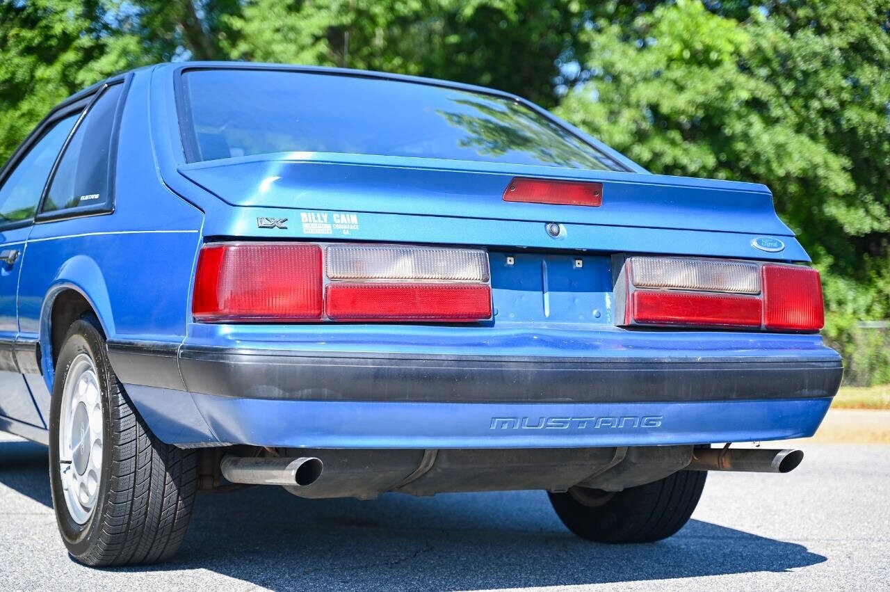 Ford-Mustang-1989-Hatchback-26