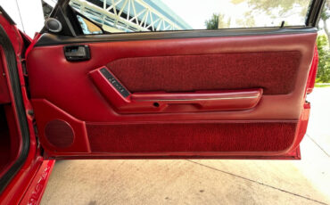 Ford-Mustang-1989-Hatchback-28