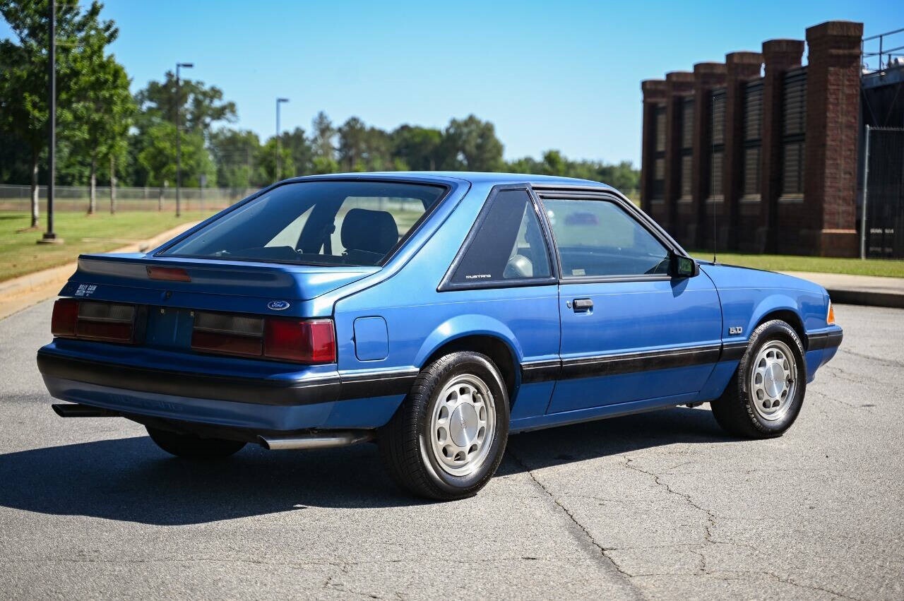 Ford-Mustang-1989-Hatchback-36