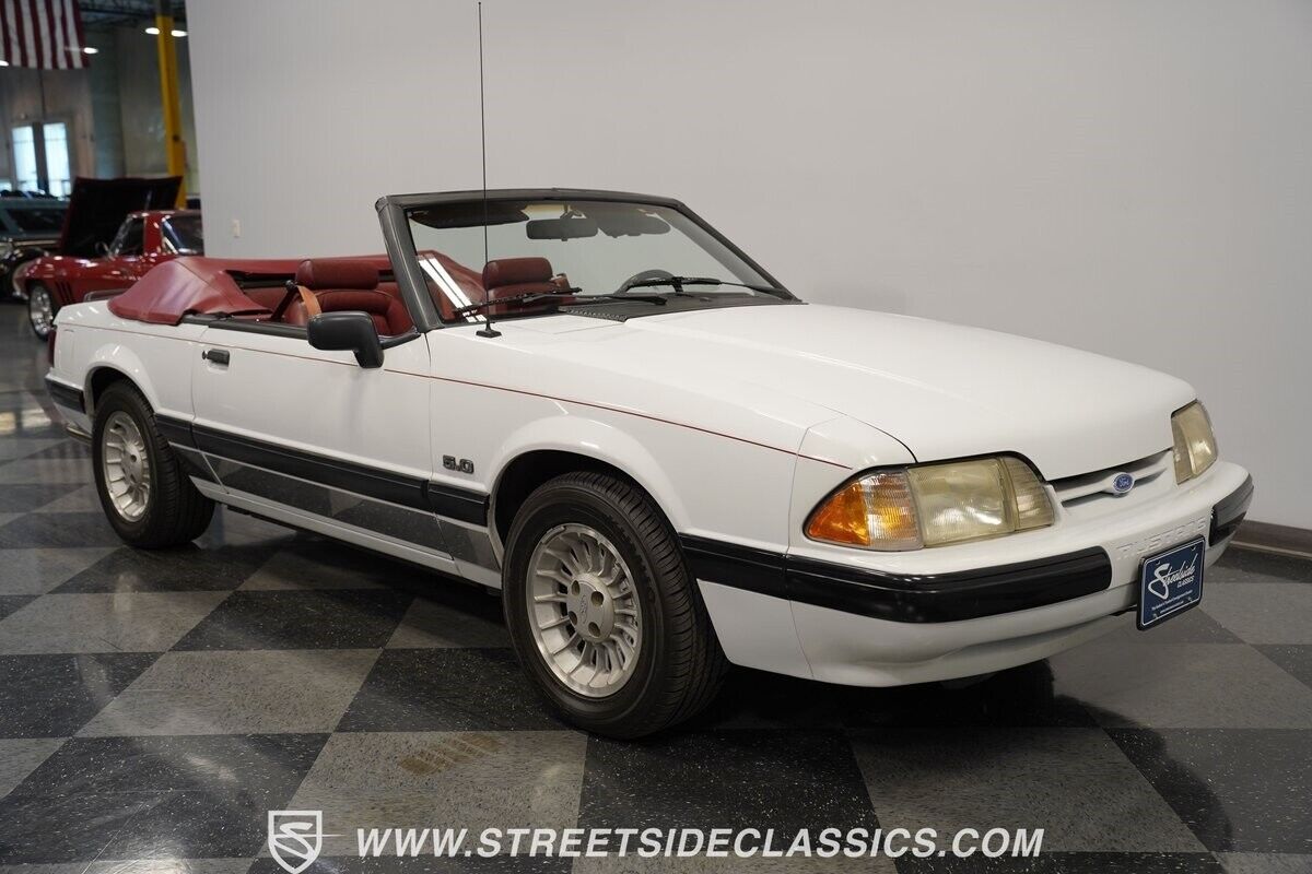 Ford-Mustang-1990-Convertible-14